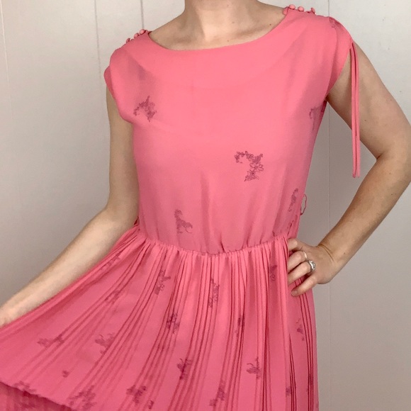 Vintage Dresses & Skirts - VINTAGE Pink Floral Sleeveless Pleated Dress | H6